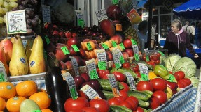 fruit-vegetables-at-market